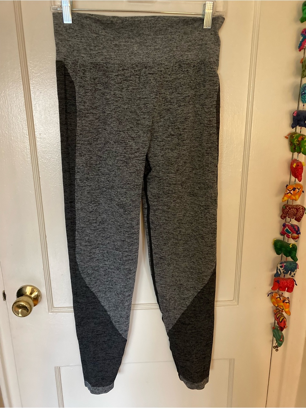 Victorias Secret PINK Seamless Black and Gray Heathered Leggings size XL